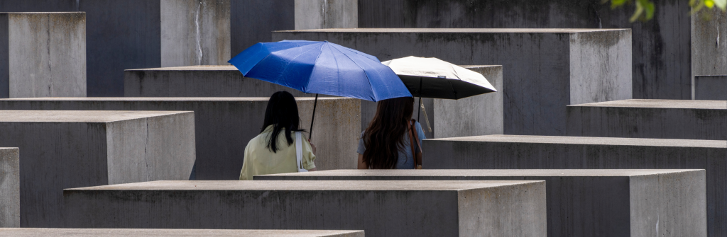 Holocaust Remembrance Day – Remember Today’s Refugees